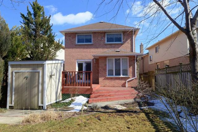 372 Celtic Dr, House detached with 2 bedrooms, 3 bathrooms and 4 parking in Hamilton ON | Image 13