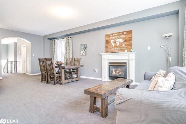 1040 Abram Court, House detached with 3 bedrooms, 2 bathrooms and 4 parking in Innisfil ON | Image 7