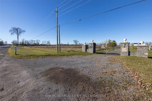 7667 Old Highway 2, Home with 5 bedrooms, 3 bathrooms and 115 parking in Tyendinaga ON | Image 10