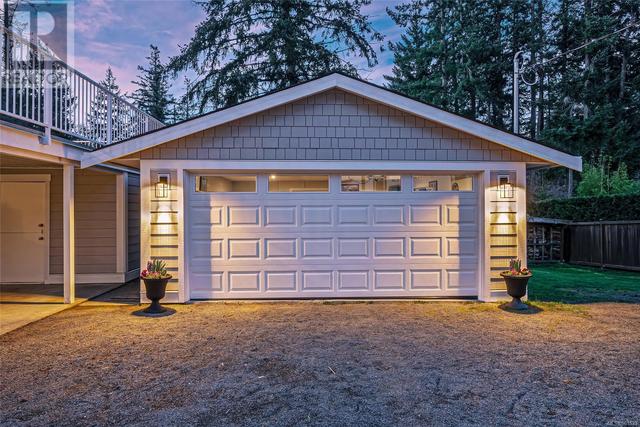 2439 Cross Rd, House detached with 3 bedrooms, 3 bathrooms and 5 parking in Nanaimo E BC | Image 23