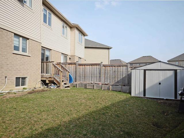 136 Westbank Tr, House semidetached with 3 bedrooms, 3 bathrooms and 3 parking in Hamilton ON | Image 17