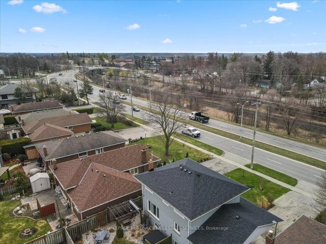 22 Paris Rd, House detached with 4 bedrooms, 2 bathrooms and 3 parking in Brantford ON | Image 28