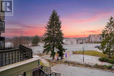 201 - 11566 224 Street, Condo with 2 bedrooms, 2 bathrooms and 2 parking in Maple Ridge BC | Card Image