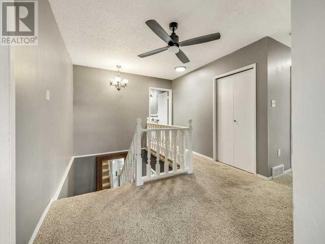 71 Laval Road W, House detached with 3 bedrooms, 3 bathrooms and 2 parking in Lethbridge AB | Image 16