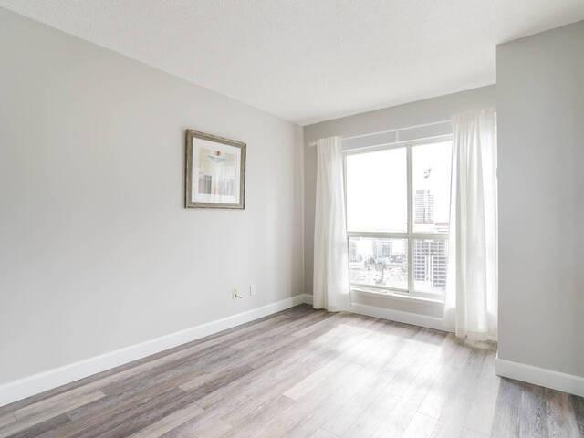 2520 - 25 The Esplanade St, Condo with 1 bedrooms, 1 bathrooms and 0 parking in Toronto ON | Image 5