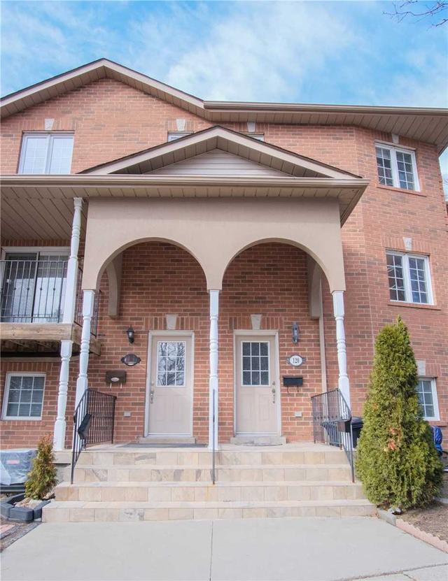 120 Trudelle St, Townhouse with 3 bedrooms, 2 bathrooms and 1 parking in Toronto ON | Image 1