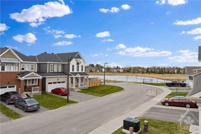 60 Pelham Crescent, House detached with 4 bedrooms, 3 bathrooms and 6 parking in Ottawa ON | Image 30