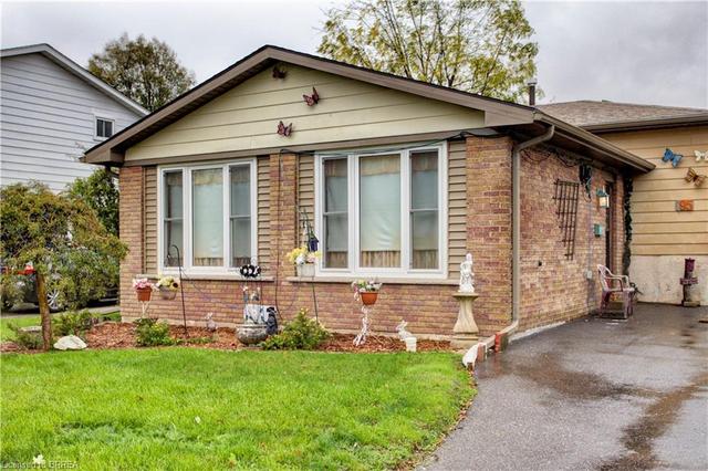 95 Woodlawn Avenue, House detached with 3 bedrooms, 1 bathrooms and 2 parking in Brantford ON | Image 1
