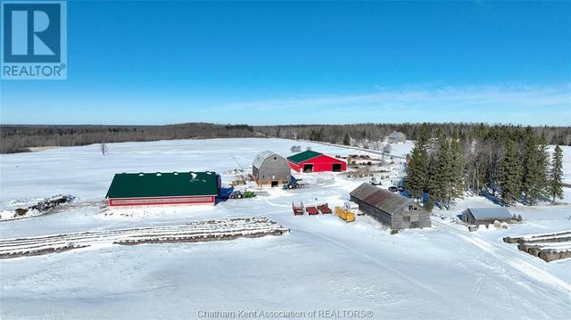 4045 On 579 Highway, Home with 4 bedrooms, 2 bathrooms and null parking in Cochrane ON | Image 7