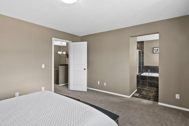 82 Cranford Gardens Se, House detached with 3 bedrooms, 2 bathrooms and 4 parking in Calgary AB | Image 16