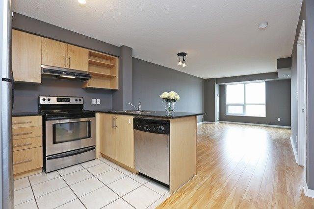 604 - 120 Dallimore Circ, Condo with 1 bedrooms, 1 bathrooms and 1 parking in Toronto ON | Image 5