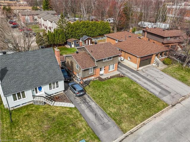 10 Labreche Drive, House detached with 3 bedrooms, 1 bathrooms and 3 parking in North Bay ON | Image 36