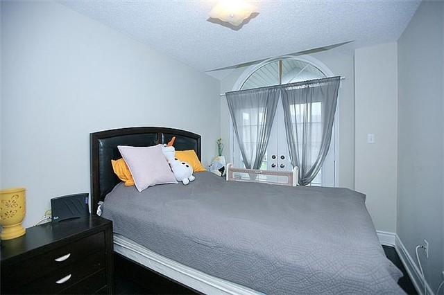 139 Laramie Cres, House detached with 4 bedrooms, 3 bathrooms and 3 parking in Vaughan ON | Image 5