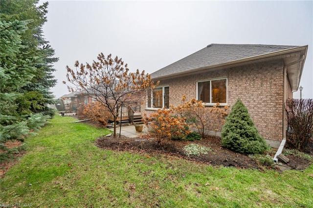 61 Parkside Drive, House detached with 3 bedrooms, 2 bathrooms and 4 parking in Guelph ON | Image 18