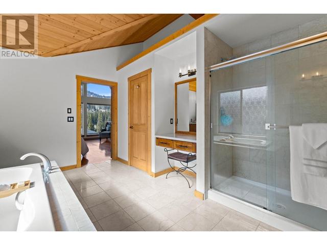 2431 Fairways Drive, House detached with 5 bedrooms, 4 bathrooms and null parking in Sun Peaks Mountain BC | Image 43