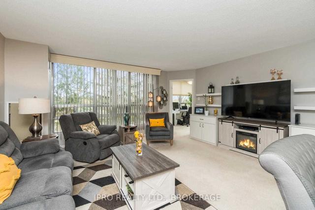 202 - 330 Mill St, Condo with 2 bedrooms, 2 bathrooms and 2 parking in Brampton ON | Image 2