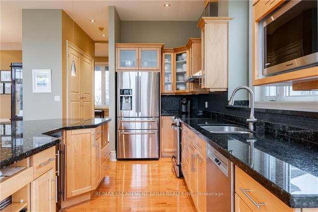 2615 Miller Rd N, House detached with 3 bedrooms, 5 bathrooms and 14 parking in Niagara Falls ON | Image 10