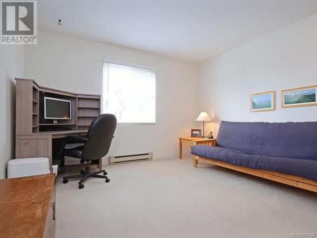 102 - 940 Inverness Rd, Condo with 2 bedrooms, 2 bathrooms and 1 parking in Saanich BC | Image 12