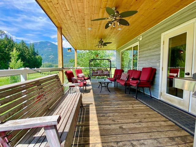 11325 Granby Road, House detached with 4 bedrooms, 3 bathrooms and null parking in Kootenay Boundary D BC | Image 27