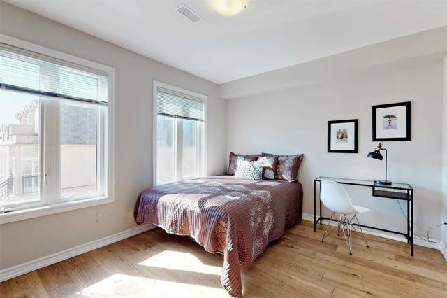 71 b Finch Ave W, House attached with 3 bedrooms, 3 bathrooms and 2 parking in Toronto ON | Image 30