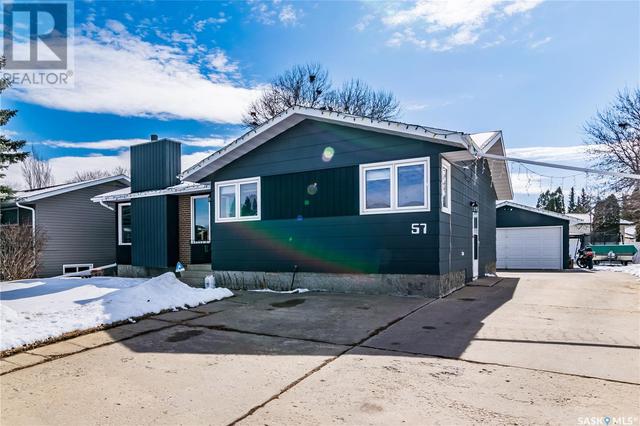 57 Crocus Road, House detached with 4 bedrooms, 3 bathrooms and null parking in Moose Jaw SK | Image 1