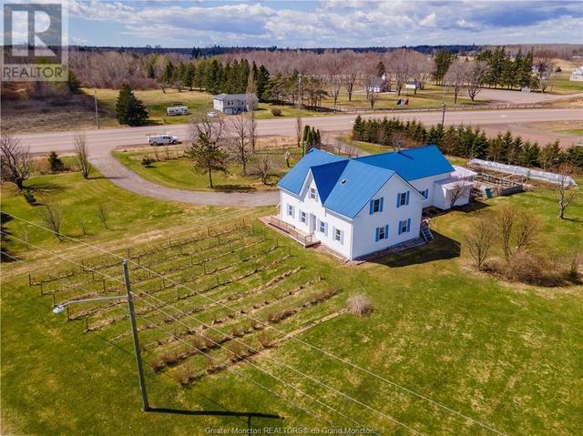 5668 Route 15, House other with 4 bedrooms, 3 bathrooms and null parking in Beaubassin East NB | Image 48