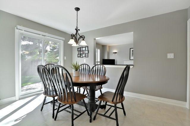 104 Triller Pl, House detached with 3 bedrooms, 3 bathrooms and 4 parking in Oakville ON | Image 6