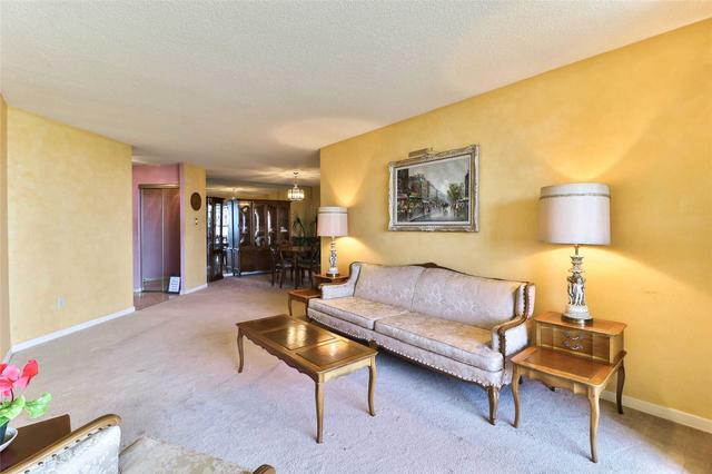 2403 - 1300 Islington Ave, Condo with 2 bedrooms, 2 bathrooms and 1 parking in Toronto ON | Image 11