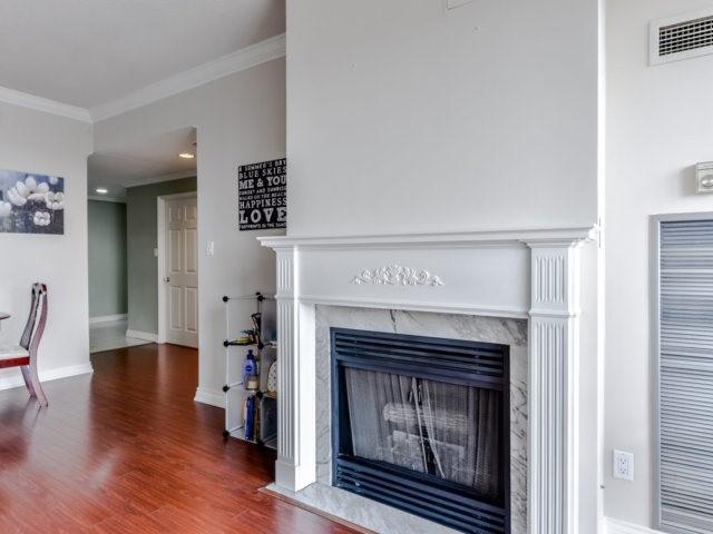 Ph3 - 50 Eglinton Ave W, Condo with 1 bedrooms, 1 bathrooms and 1 parking in Mississauga ON | Image 10