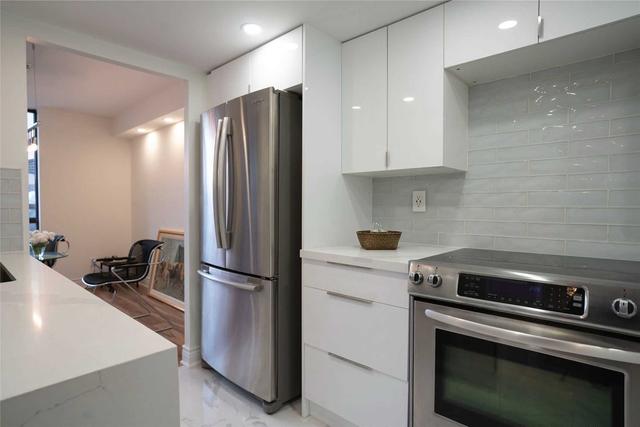 th 01 - 105 Mccaul St, Condo with 3 bedrooms, 3 bathrooms and 0 parking in Toronto ON | Image 34