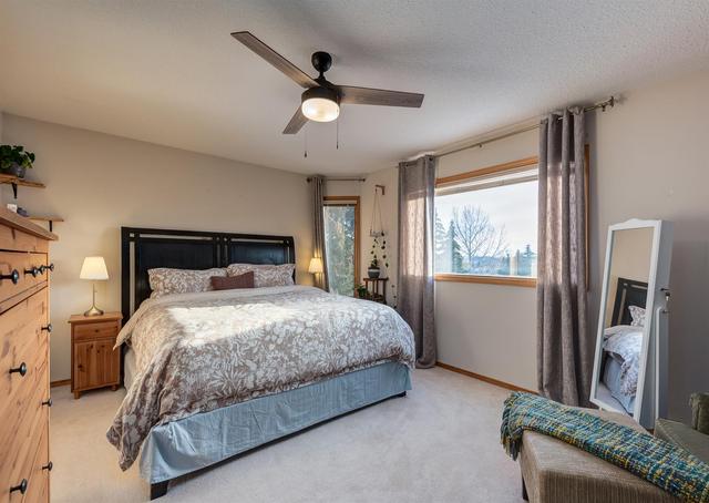 315 Scenic View Bay Nw, House detached with 4 bedrooms, 3 bathrooms and 4 parking in Calgary AB | Image 26