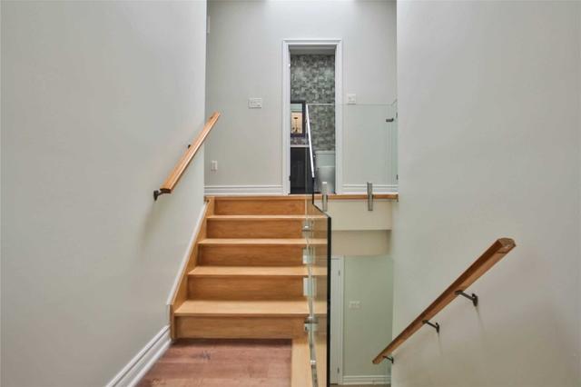 495 Warden Ave W, House detached with 4 bedrooms, 6 bathrooms and 2 parking in Toronto ON | Image 5