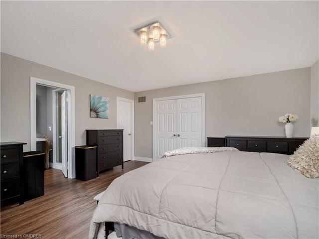 1180 Bonin Crescent, House attached with 3 bedrooms, 3 bathrooms and 2 parking in Milton ON | Image 22