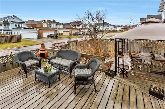 32 Lakeridge Dr, House attached with 3 bedrooms, 4 bathrooms and 1 parking in Toronto ON | Image 18