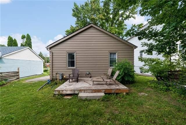 113 Gunn St, House detached with 2 bedrooms, 2 bathrooms and 4 parking in Barrie ON | Image 12