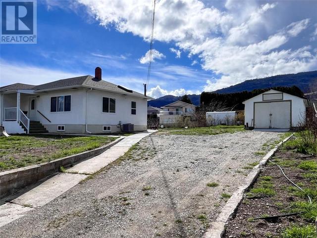 7212 Heron Lane, House detached with 4 bedrooms, 1 bathrooms and 1 parking in Osoyoos BC | Image 4