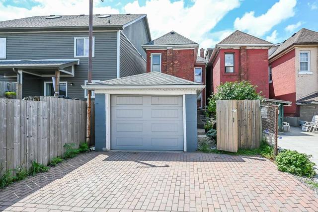 364 John St N, House detached with 2 bedrooms, 1 bathrooms and 2 parking in Hamilton ON | Image 32