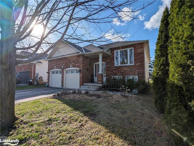 10 Princess Point Drive, House detached with 3 bedrooms, 2 bathrooms and 6 parking in Wasaga Beach ON | Image 1