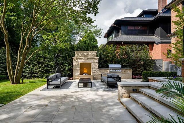 75 South Dr, House detached with 6 bedrooms, 6 bathrooms and 6 parking in Toronto ON | Image 3