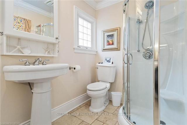 49235 Blair Dr, House detached with 2 bedrooms, 2 bathrooms and 2 parking in London ON | Image 39