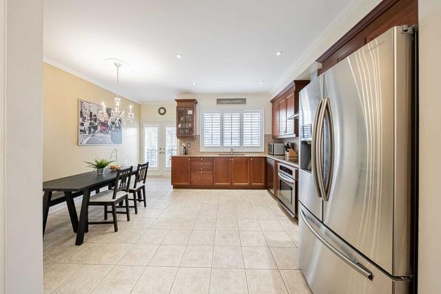 12 Flook Lane, House attached with 3 bedrooms, 4 bathrooms and 2 parking in Toronto ON | Image 2