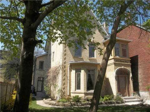 104 Pembroke St, House detached with 5 bedrooms, 6 bathrooms and 10 parking in Toronto ON | Image 2