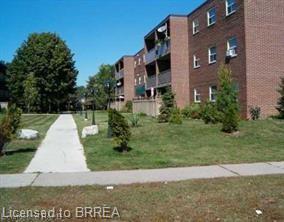 307 - 640 Grey Street, House attached with 2 bedrooms, 1 bathrooms and null parking in Brantford ON | Image 4