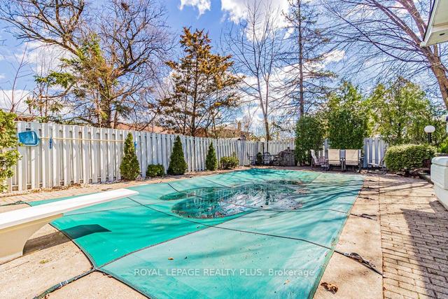 3551 Burningelm Cres, House detached with 3 bedrooms, 3 bathrooms and 5 parking in Mississauga ON | Image 31