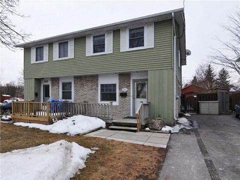 584 Minto St, House semidetached with 3 bedrooms, 2 bathrooms and 3 parking in Oshawa ON | Image 1