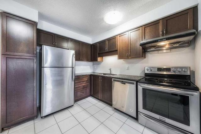 36 - 36 Arlington Cres, Townhouse with 3 bedrooms, 4 bathrooms and 1 parking in Guelph ON | Image 5