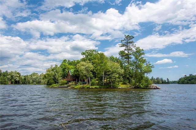 561 Graceys Island, House detached with 2 bedrooms, 1 bathrooms and null parking in Central Frontenac ON | Image 30