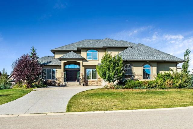 232 Montclair Place, House detached with 5 bedrooms, 4 bathrooms and 6 parking in Rocky View County AB | Image 1