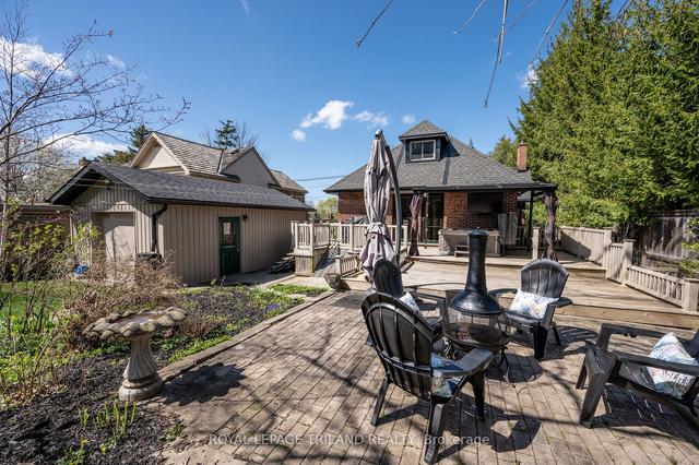 97 Baseline Rd E, House detached with 3 bedrooms, 3 bathrooms and 7 parking in London ON | Image 30