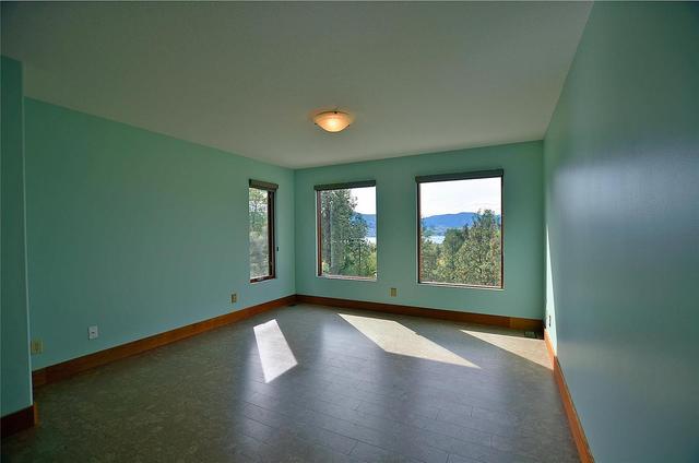 1021 Old Main Road, House detached with 4 bedrooms, 3 bathrooms and 7 parking in Okanagan Similkameen E BC | Image 34